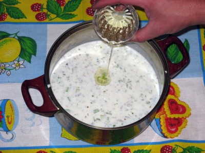 Фото рецепт болгарского холодного супа «Таратор» - 06 Tarator.JPG
