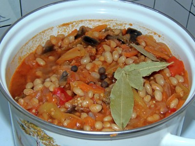 Салат с белой фасолью и овощами - 4.JPG