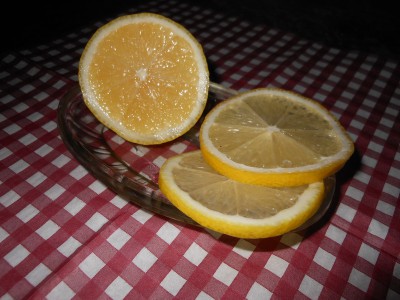 Куриные окорочка, приготовленные на сухой сковороде - лимон.jpg