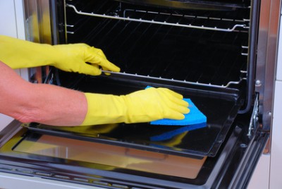 Как почистить духовку в домашних условиях - 01_Cleaning_Oven.jpg