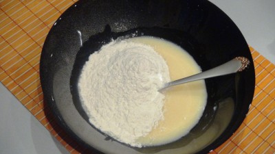 Интересные блины с петрушкой и вкусной начинкой из смеси сыр - DSC07129.JPG