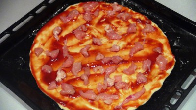 Рецепт теста для пиццы плюс оригинальная начинка из ананасов - DSC06844.JPG