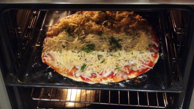 Рецепт теста для пиццы плюс оригинальная начинка из ананасов - DSC06855.JPG
