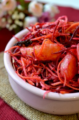 Постный салат с морковкой, яблоком, имбирем и орешками - DSC_0053.JPG