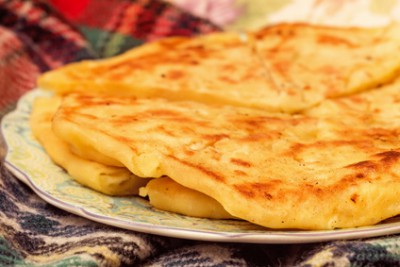 Хачапури на сковороде или сырный хлеб - 02 khachapuri.jpg