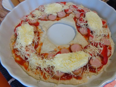 Итальянский пирог с моцареллой и сосисками - DSC02582.JPG