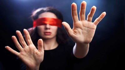 Не видел - не ел? Ученые: есть надо с закрытыми глазами - 0.jpg