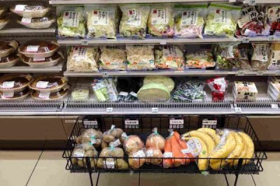 Забота о пожилых клиентах в японских продуктовых магазинах - 8.jpg
