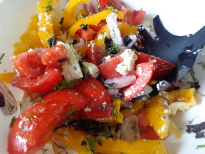 Салат с овощами и сыром Фета - DSC03492.JPG