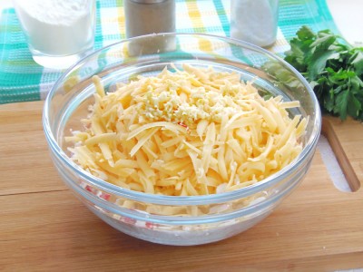Котлетки из крабовых палочек с сыром - 3.JPG