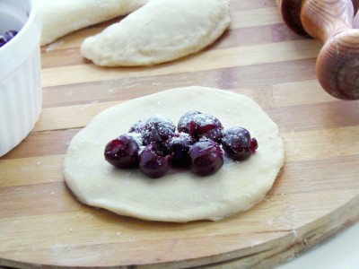 Пирожки со сладкой начинкой - 7.JPG