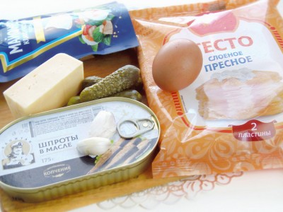 Закусочные рогалики со шпротами - 1.JPG