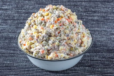 Новогодний оливье: куда из него делись рябчики, раки и чёрная икра - 7.jpg