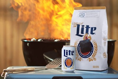 Настоянный на пиве уголь привнесёт вкус Miller Lite в ваши шашлыки и барбекю - 10.jpg