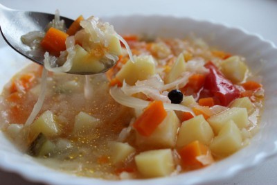 Крупяной суп с квашеной капустой и огурцами - IMG_6129.JPG