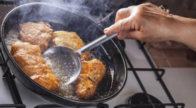 Масло на сковороде начинает дымить раньше, чем успевает прогреться? - IMG_01.jpg