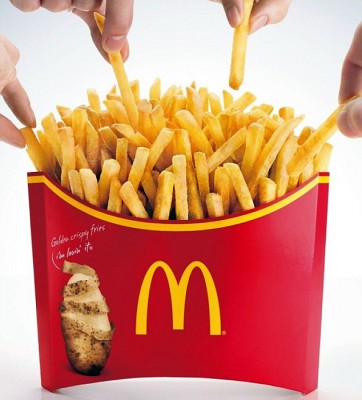 McMEGA картофель фри от McDonald s - article-2329817-19F6B3A2000005DC-900_634x700.jpg