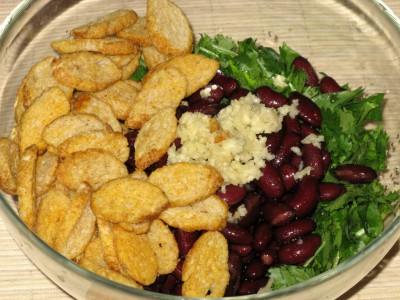 Салат с кинзой, красной фасолью и кириешками - 01_Salat_s_kinzoj_i_krasnoj_fasolju.JPG