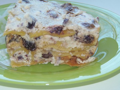 Десертная лазанья с творогом и изюмом - PA200079.JPG