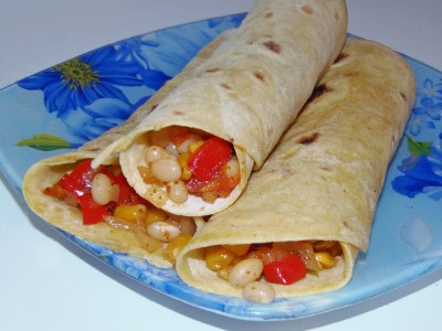 Буррито с фасолью, кукурузой и овощами - PB100065.JPG