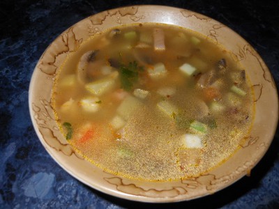 Белый суп - суп в тарелке.jpg
