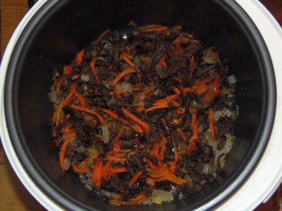 Солянка тушеная капуста с фасолью и грибами  - P2220057.JPG