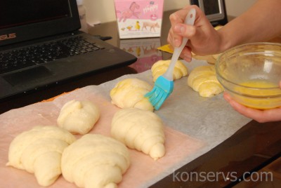 Test - croissant-eggs.jpg