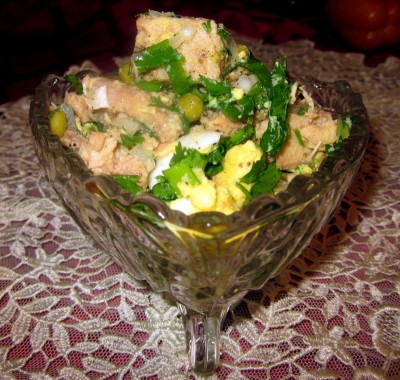 Салат из консервированной горбуши - IMG_7544.JPG