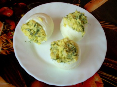 Закуска из яиц и помидор с зеленью - DSCN8272.JPG